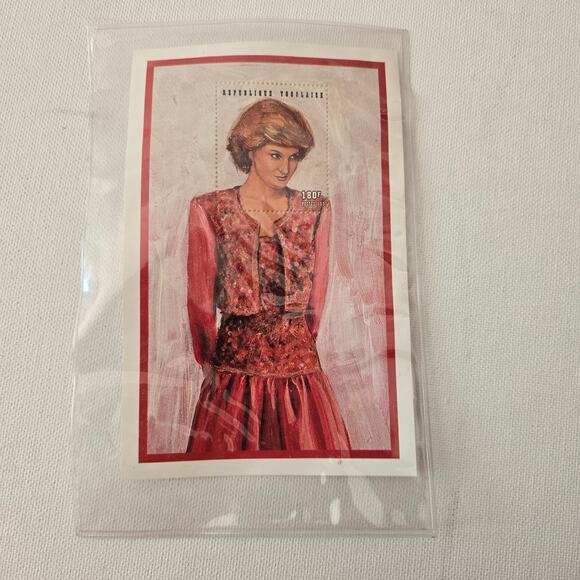 INTERNATIONAL COLLECTORS SOCIETY PRINCESS DIANA Pink Evening Dress Stamp Togo - Picture 6 of 7